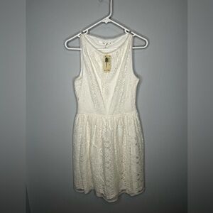 Max Studio white lace dress new size small